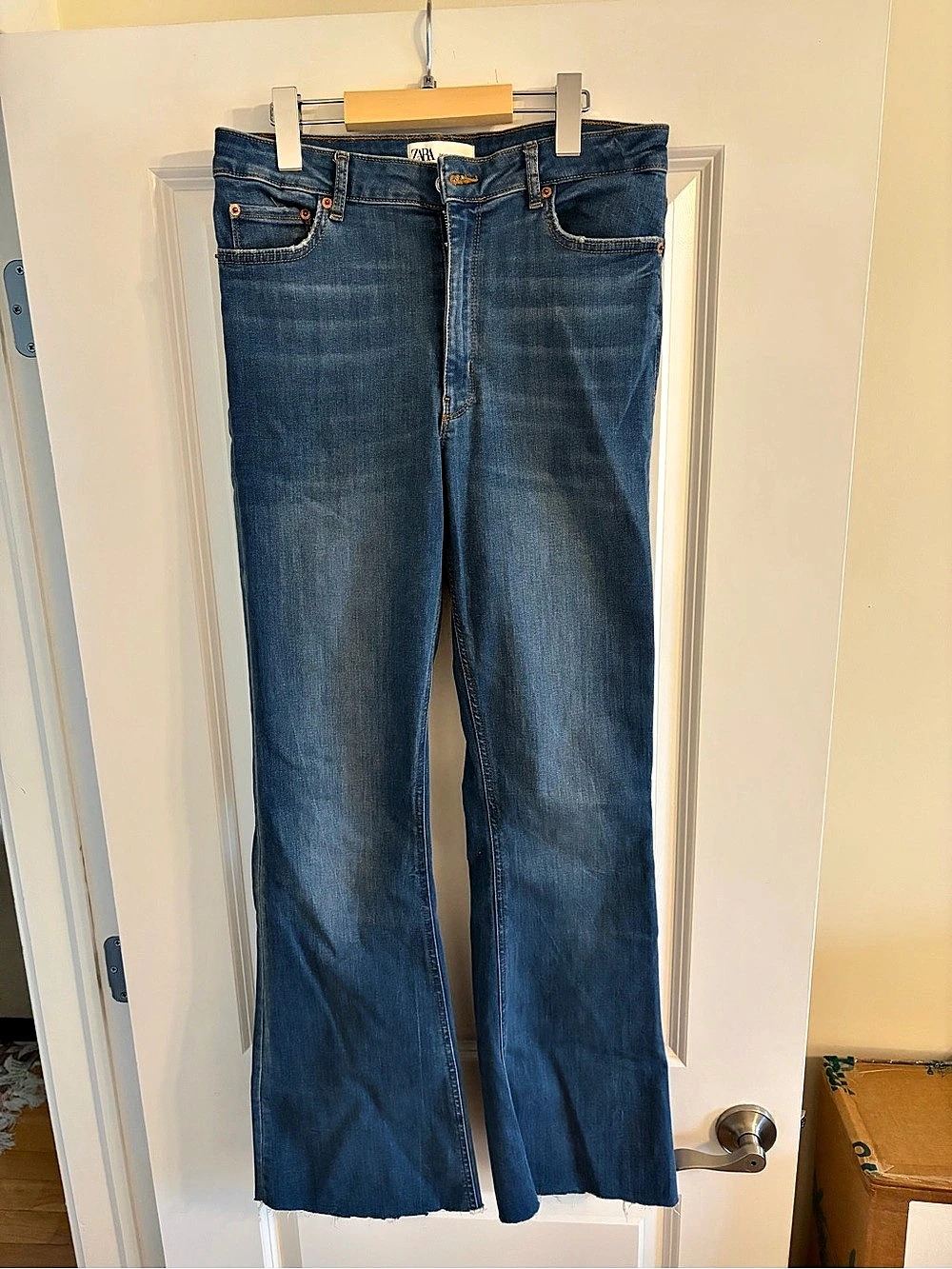 Zara Flare Fit Jeans Flare Jeans in Blue Size 8